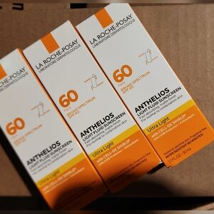 LA ROCHE POSAY 60 SPF ULTRA LIGHT SUNSCREEN (3 PK of 1.7 fl.oz.)